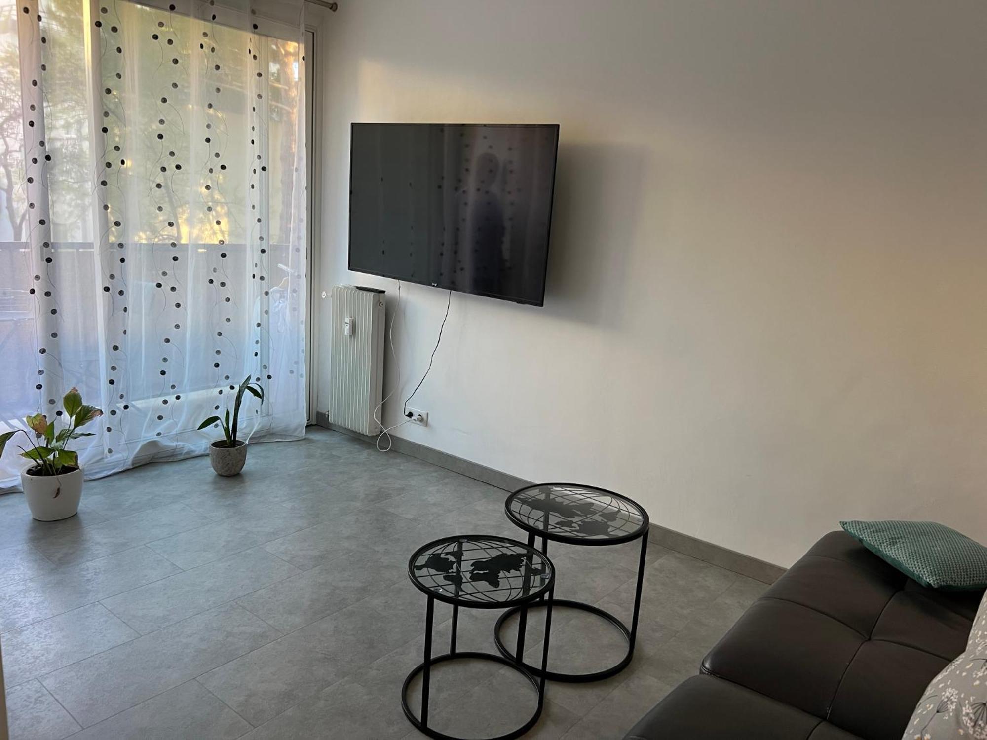 Chambre Avec Salle D'Eau Privee Dans Appartement Partage 200 M Du Tram مونبيلييه المظهر الخارجي الصورة